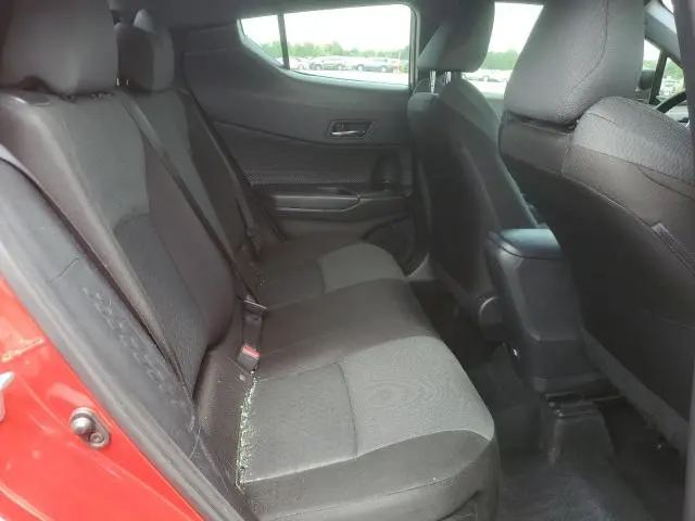 2021 TOYOTA C-HR XLE  