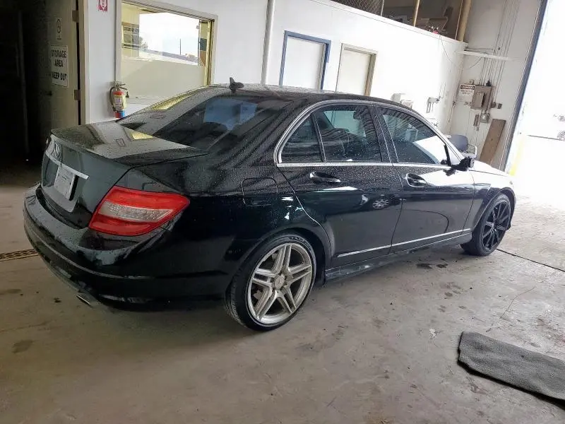 2010 MERCEDES-BENZ C 300