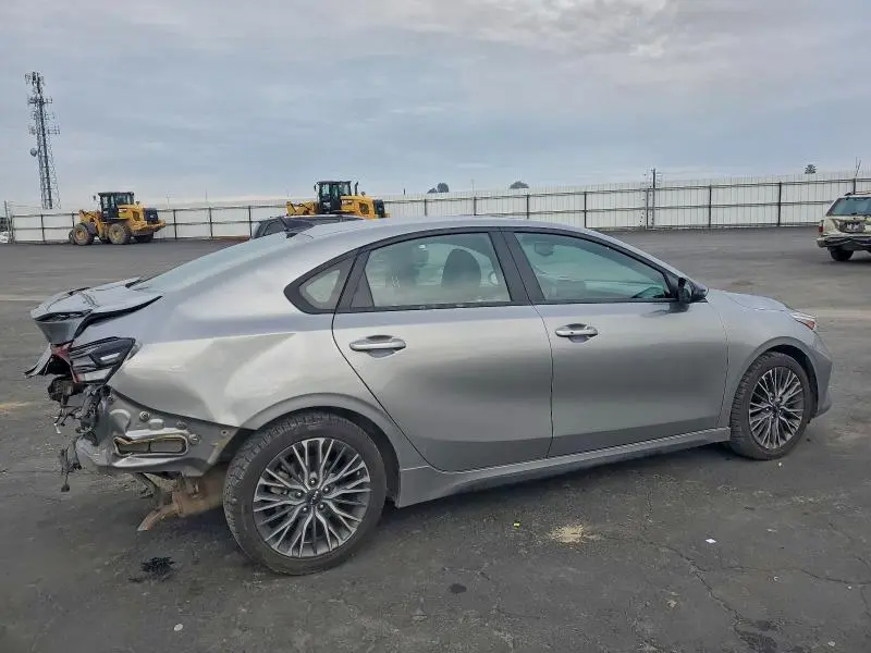 2022 KIA FORTE GT LINE  