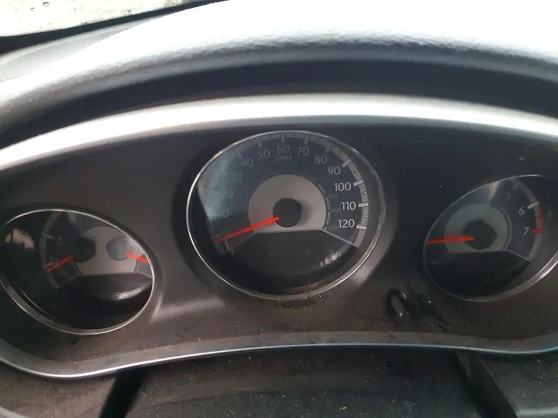 2013 CHRYSLER 200 LX  