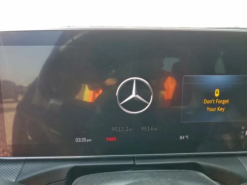 2024 MERCEDES-BENZ C 300  