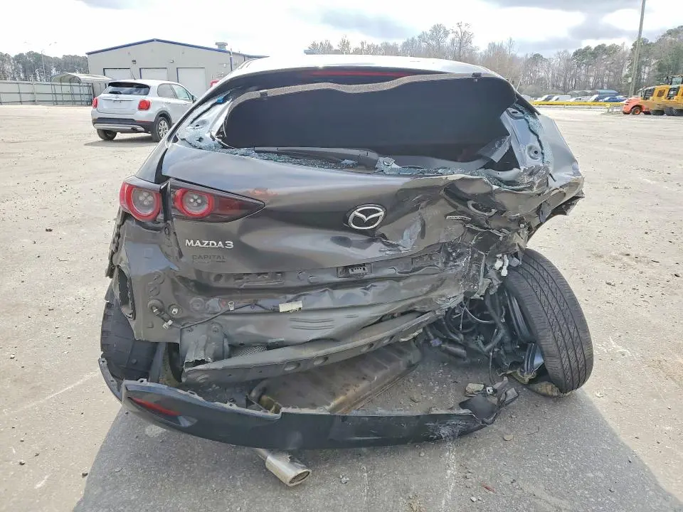 2021 MAZDA 3 PREFERRED  