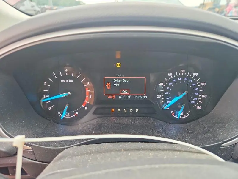2014 FORD FUSION SE  