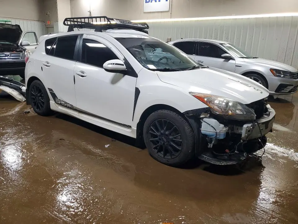2011 MAZDA 3 S  