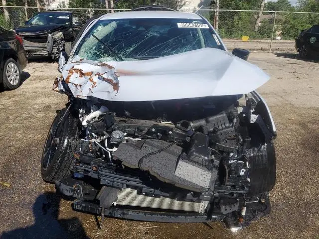 2024 NISSAN VERSA SR  