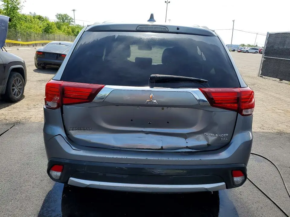 2018 MITSUBISHI OUTLANDER SE  