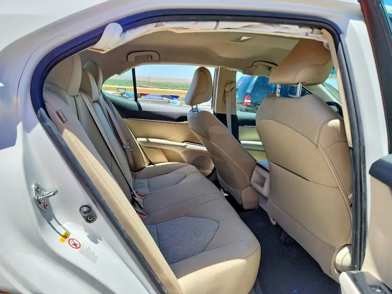 2018 TOYOTA CAMRY LE  