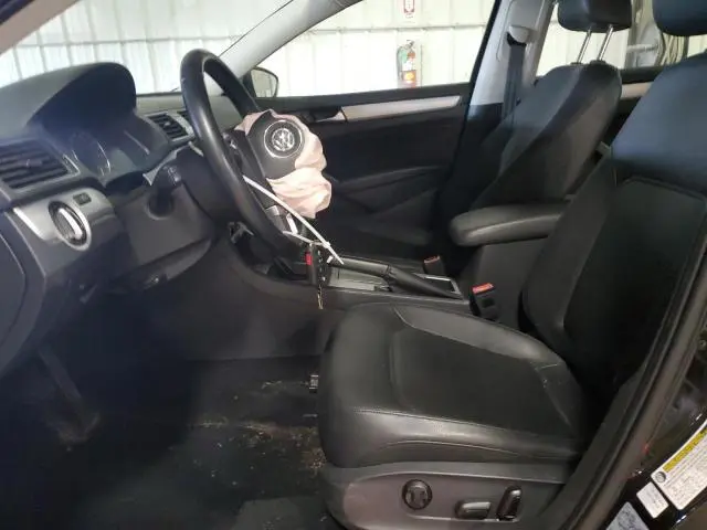 2012 VOLKSWAGEN PASSAT SE  