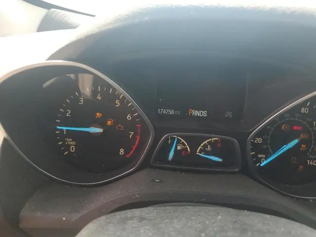 2017 FORD ESCAPE SE  