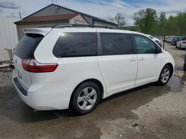 2016 TOYOTA SIENNA LE  