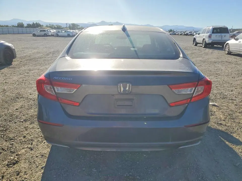 2018 HONDA ACCORD LX  