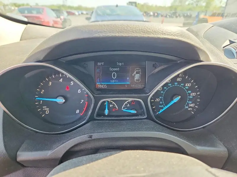 2015 FORD ESCAPE SE  