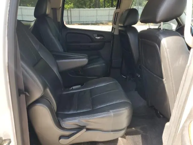 2013 CHEVROLET SUBURBAN K1500 LT  