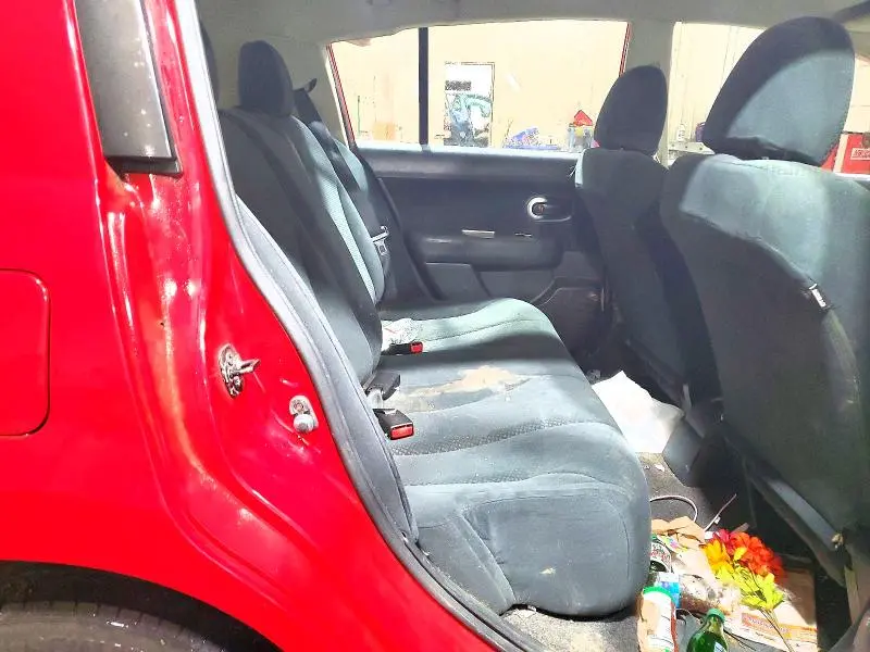 2011 NISSAN VERSA 1.8 S  