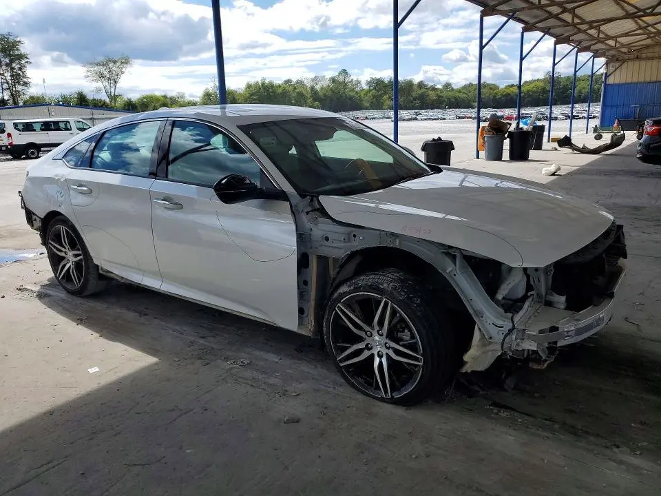 2022 HONDA ACCORD TOURING HYBRID  