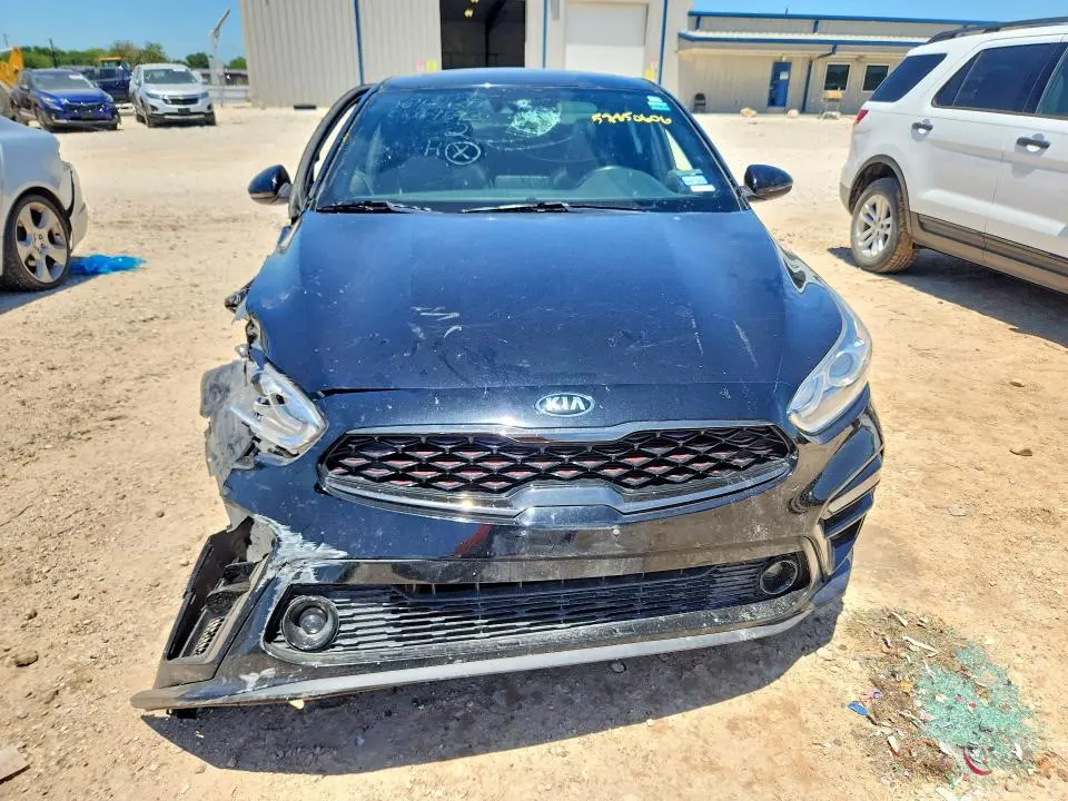 2021 KIA FORTE GT LINE  