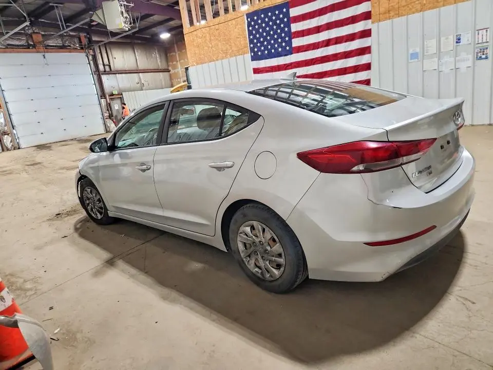 2017 HYUNDAI ELANTRA SE  