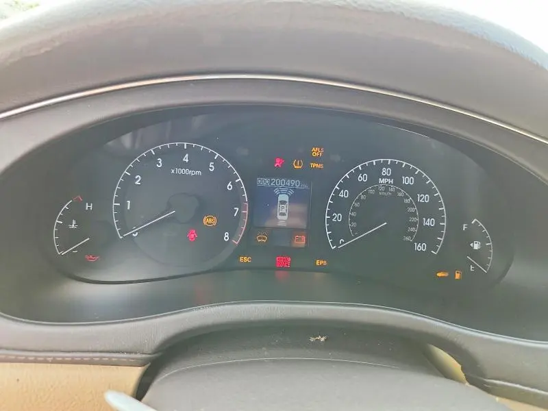 2010 HYUNDAI GENESIS 4.6L  