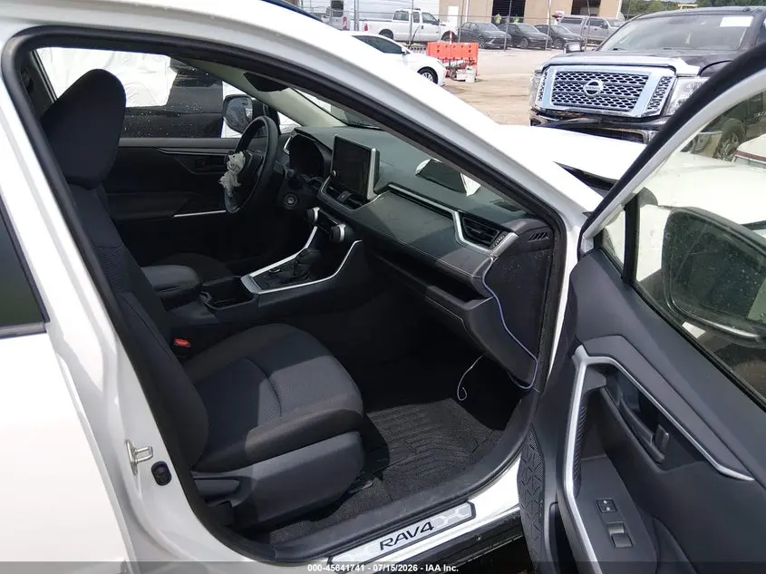 2025 TOYOTA RAV4 HYBRID LE
