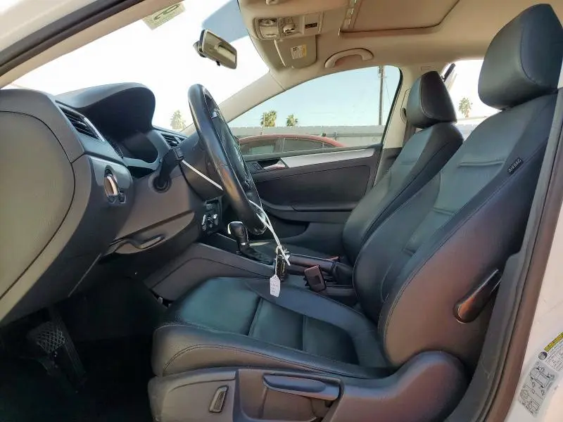 2014 VOLKSWAGEN JETTA SE  