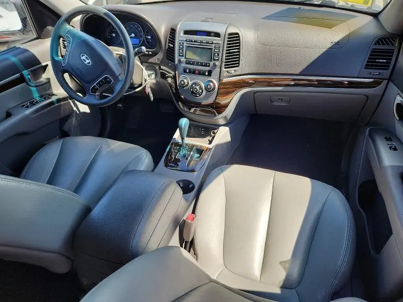 2010 HYUNDAI SANTA FE GLS  