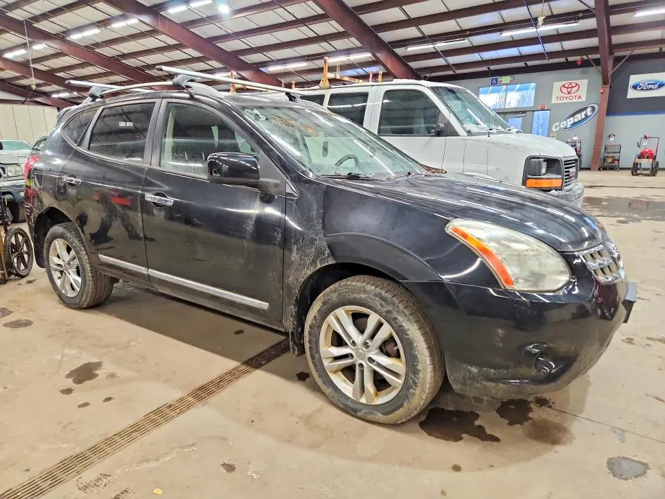 2013 NISSAN ROGUE S  