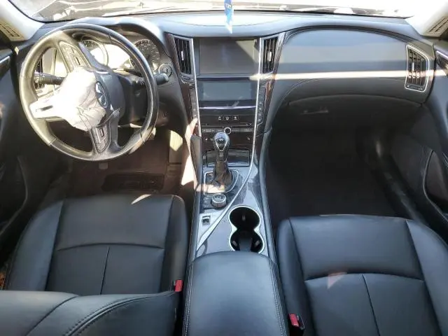 2018 INFINITI Q50 LUXE  