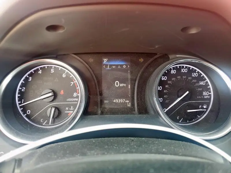 2020 TOYOTA CAMRY SE  