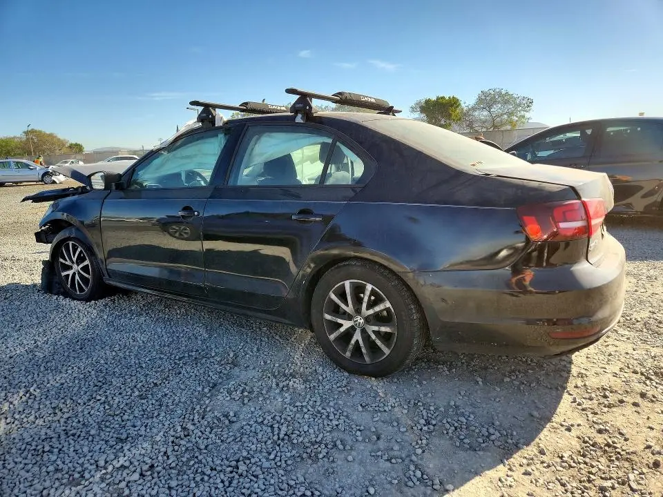 2016 VOLKSWAGEN JETTA SE  