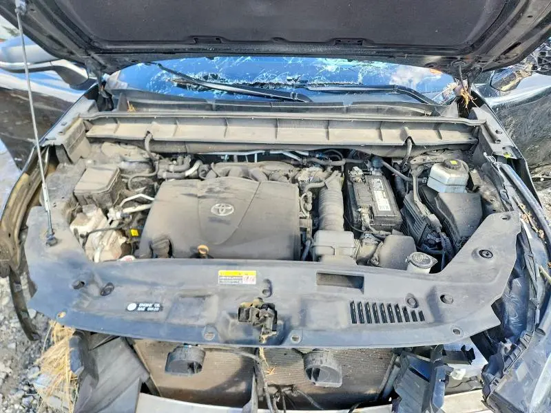 2021 TOYOTA HIGHLANDER L  