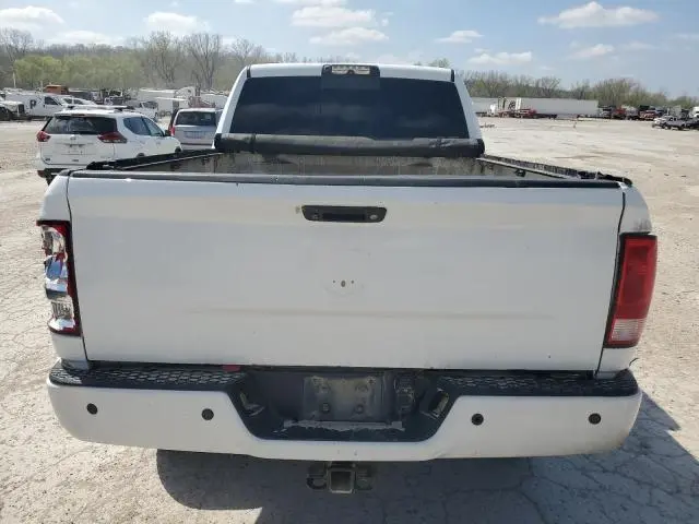 2016 RAM 2500 SLT  