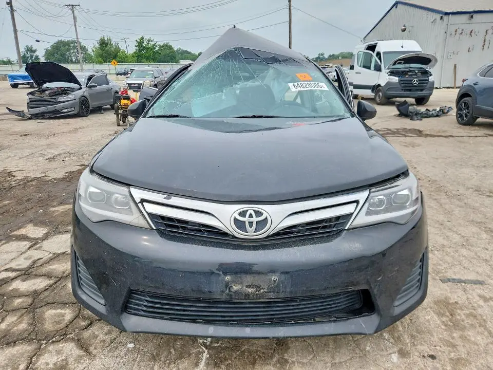 2012 TOYOTA CAMRY LE  