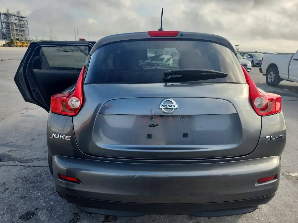 2011 NISSAN JUKE S  