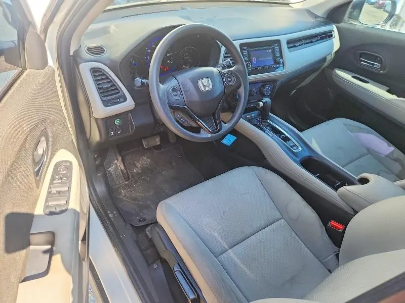 2022 HONDA HR-V LX  