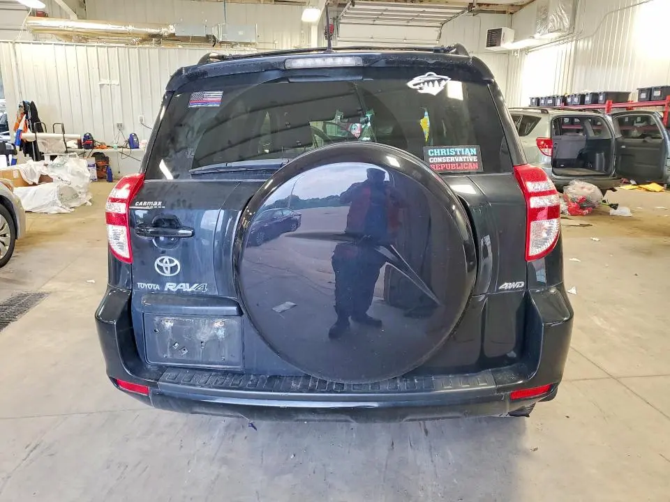 2010 TOYOTA RAV4 BASE  