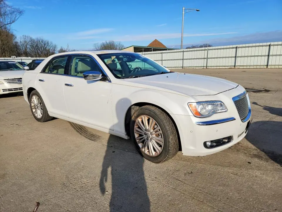 2014 CHRYSLER 300C   