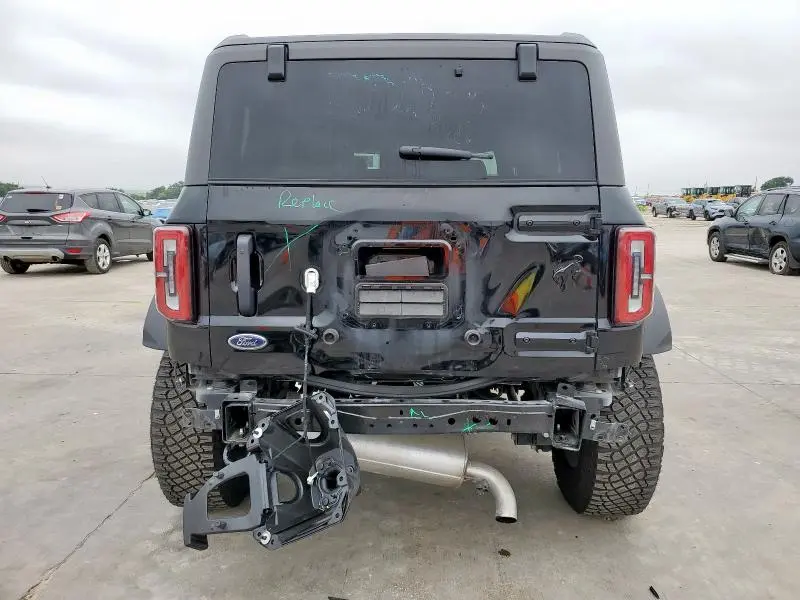 2023 FORD BRONCO BASE  