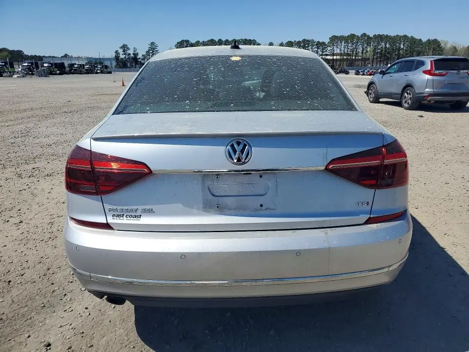 2017 VOLKSWAGEN PASSAT SEL PREMIUM  