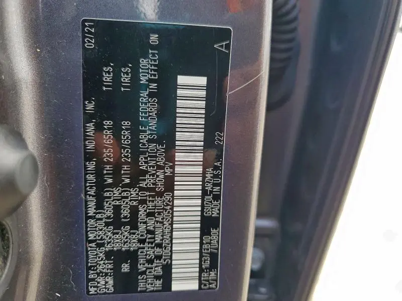 2021 TOYOTA HIGHLANDER XLE  