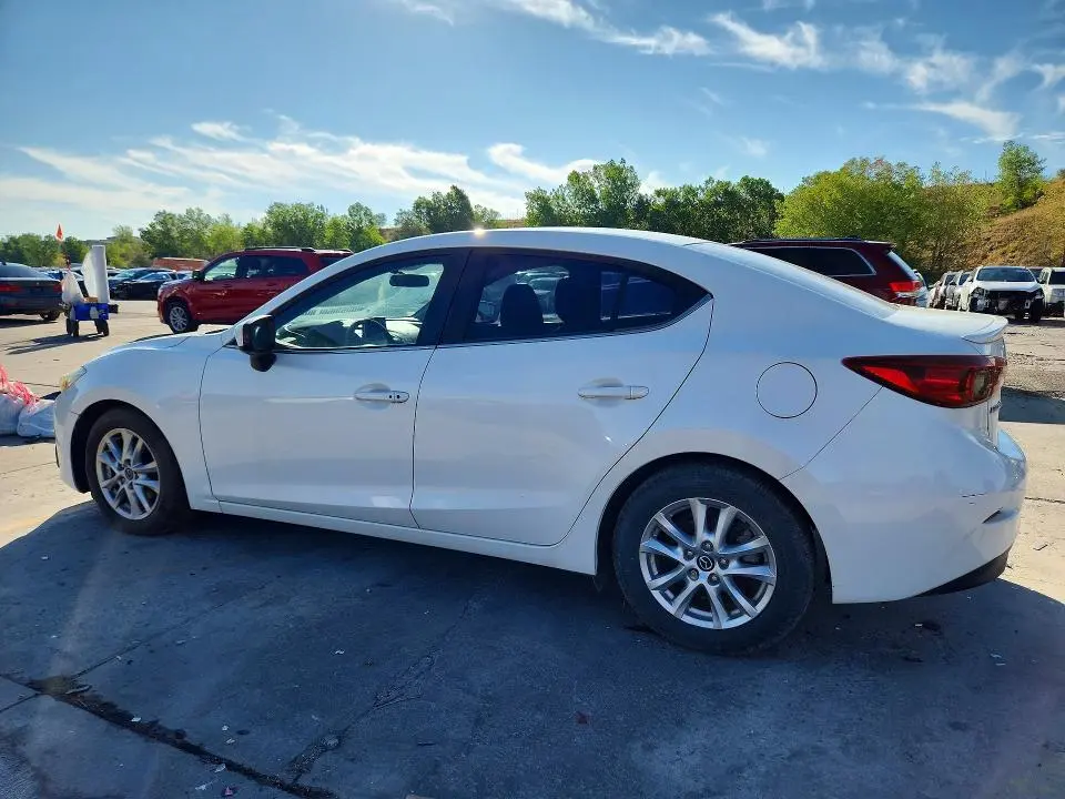 2015 MAZDA 3 TOURING  