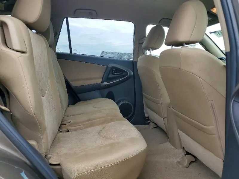 2012 TOYOTA RAV4 BASE  