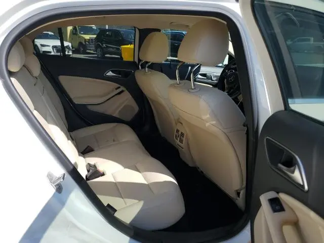 2019 MERCEDES-BENZ GLA 250 4MATIC  