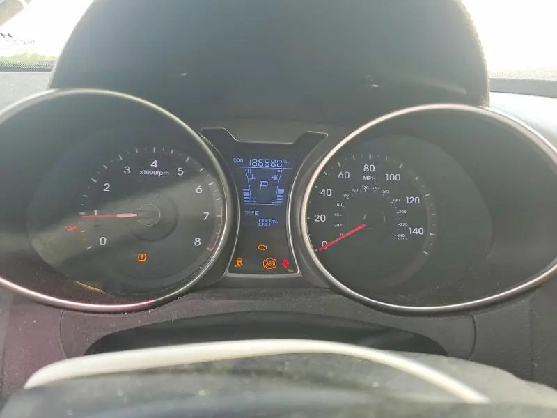 2013 HYUNDAI VELOSTER BASE  
