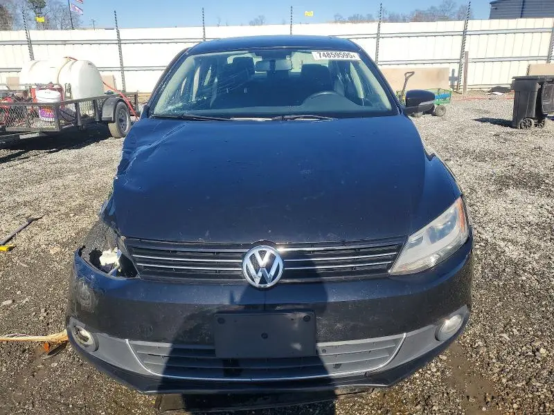 2011 VOLKSWAGEN JETTA TDI  