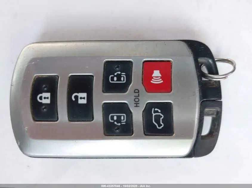 2015 TOYOTA SIENNA XLE PREMIUM 8 PASSENGER