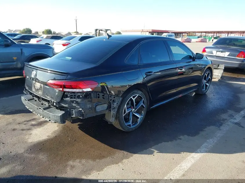 2020 VOLKSWAGEN PASSAT 2.0T R-LINE