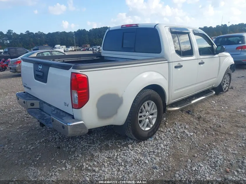 2016 NISSAN FRONTIER SV
