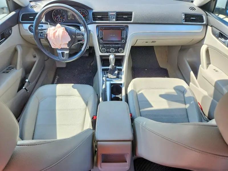 2012 VOLKSWAGEN PASSAT SE  