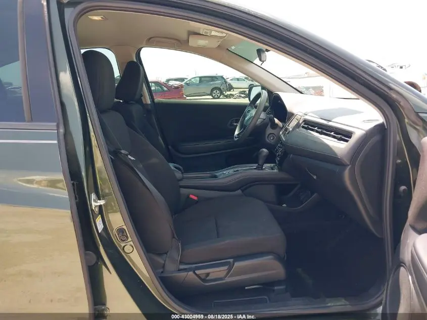 2016 HONDA HR-V LX