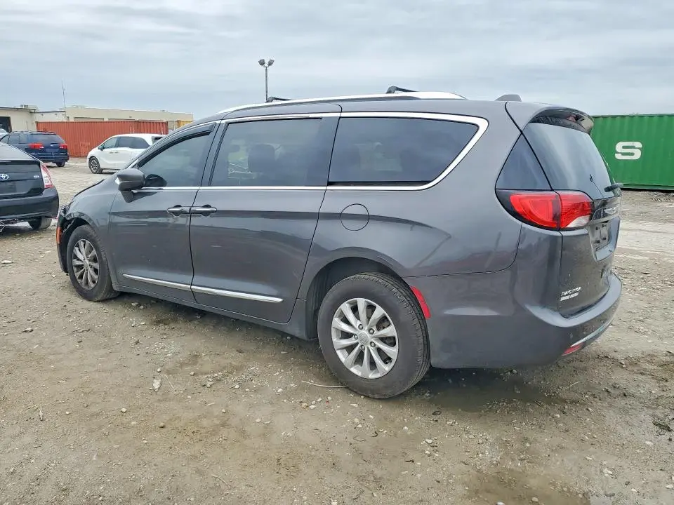 2019 CHRYSLER PACIFICA TOURING L  